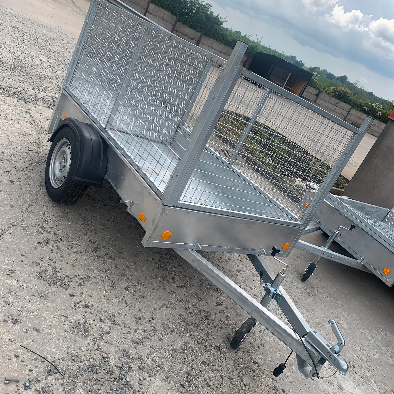 Plant & Ramp Trailers
